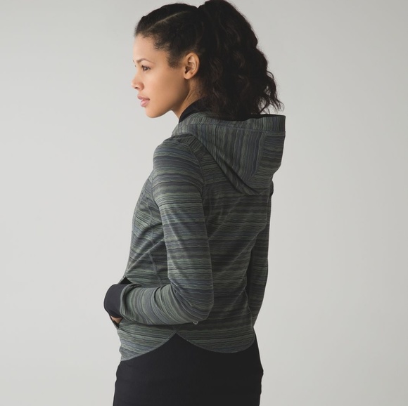 New condition💥💥Lululemon Top - Picture 3 of 6